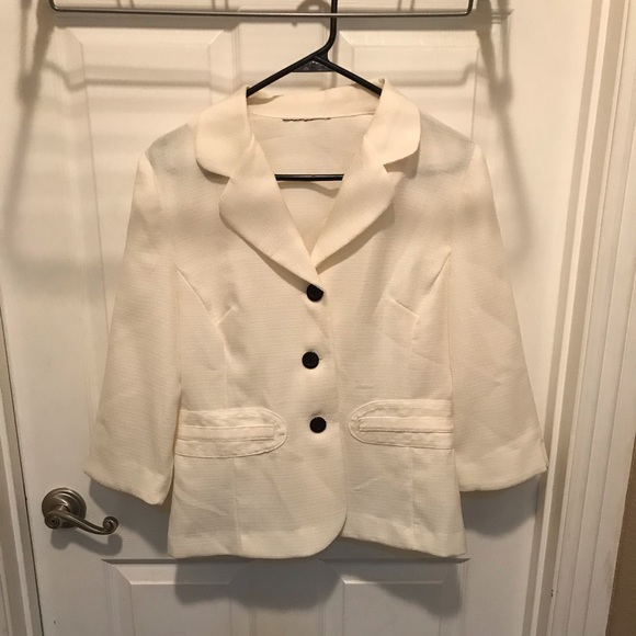 Blazer - Picture 1 of 2